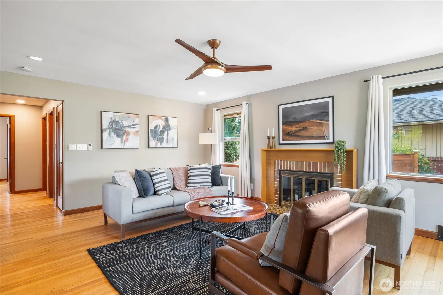 Property photo for 7716 38th Avenue Sw, Seattle photo 3