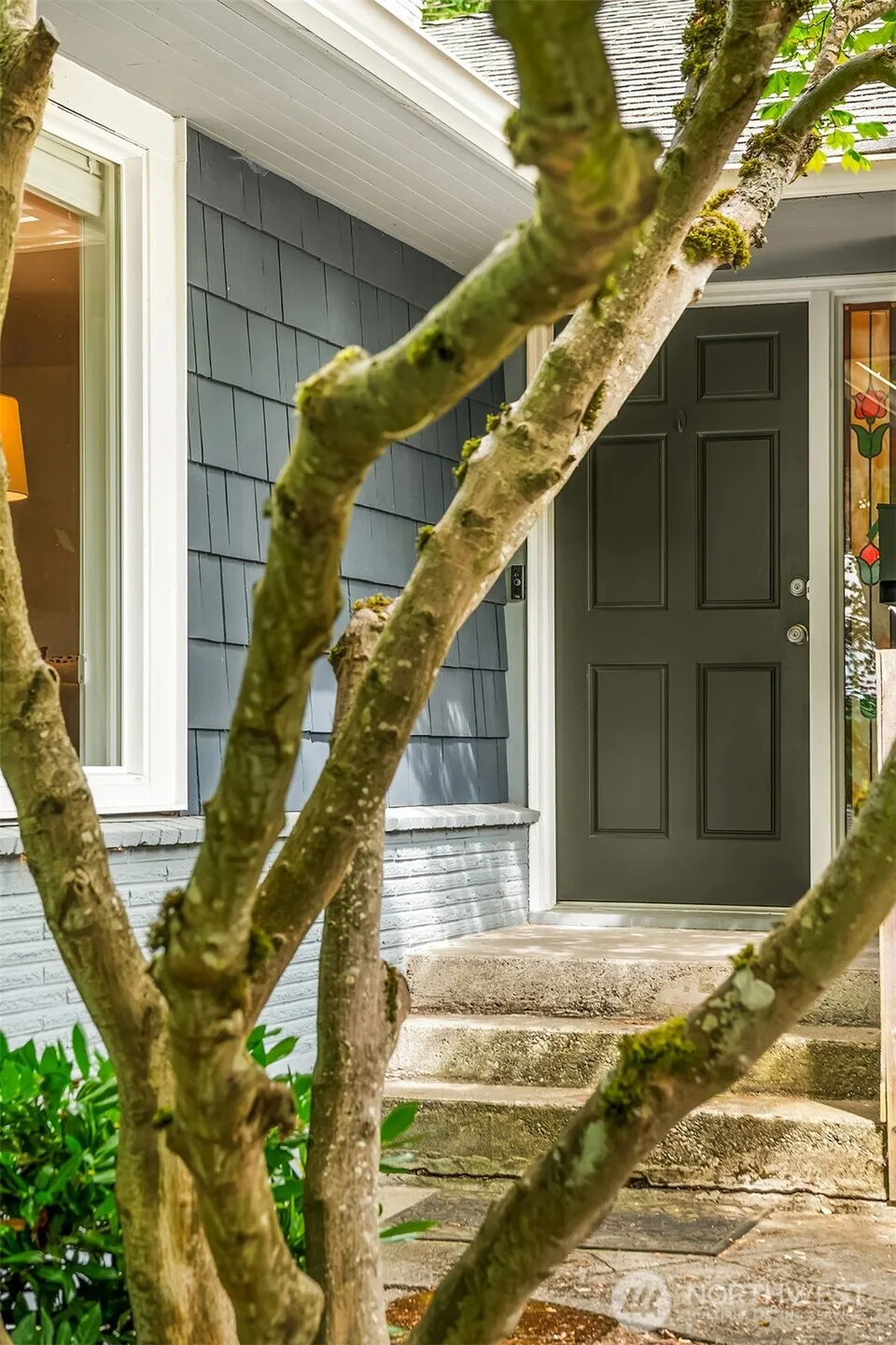 Property photo for 7002 29th Avenue Ne, Seattle photo 4