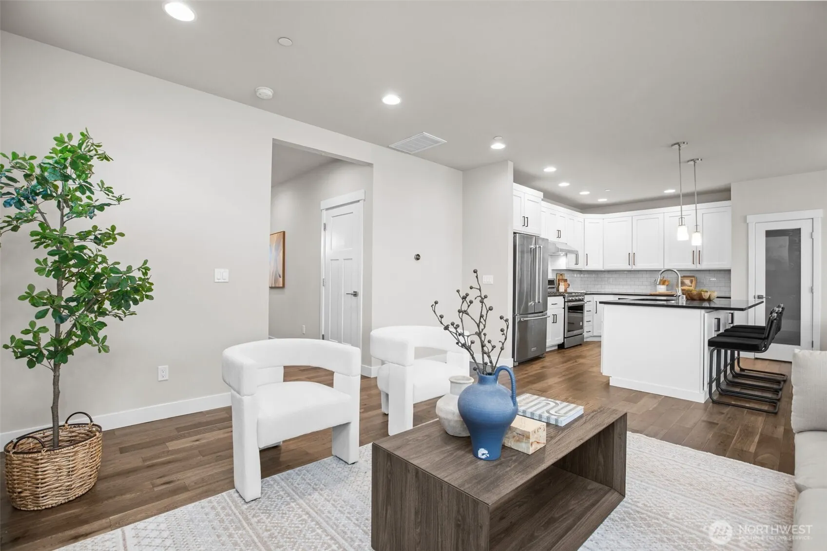 Property photo for 1305 170th Place Sw #b, Lynnwood photo 5
