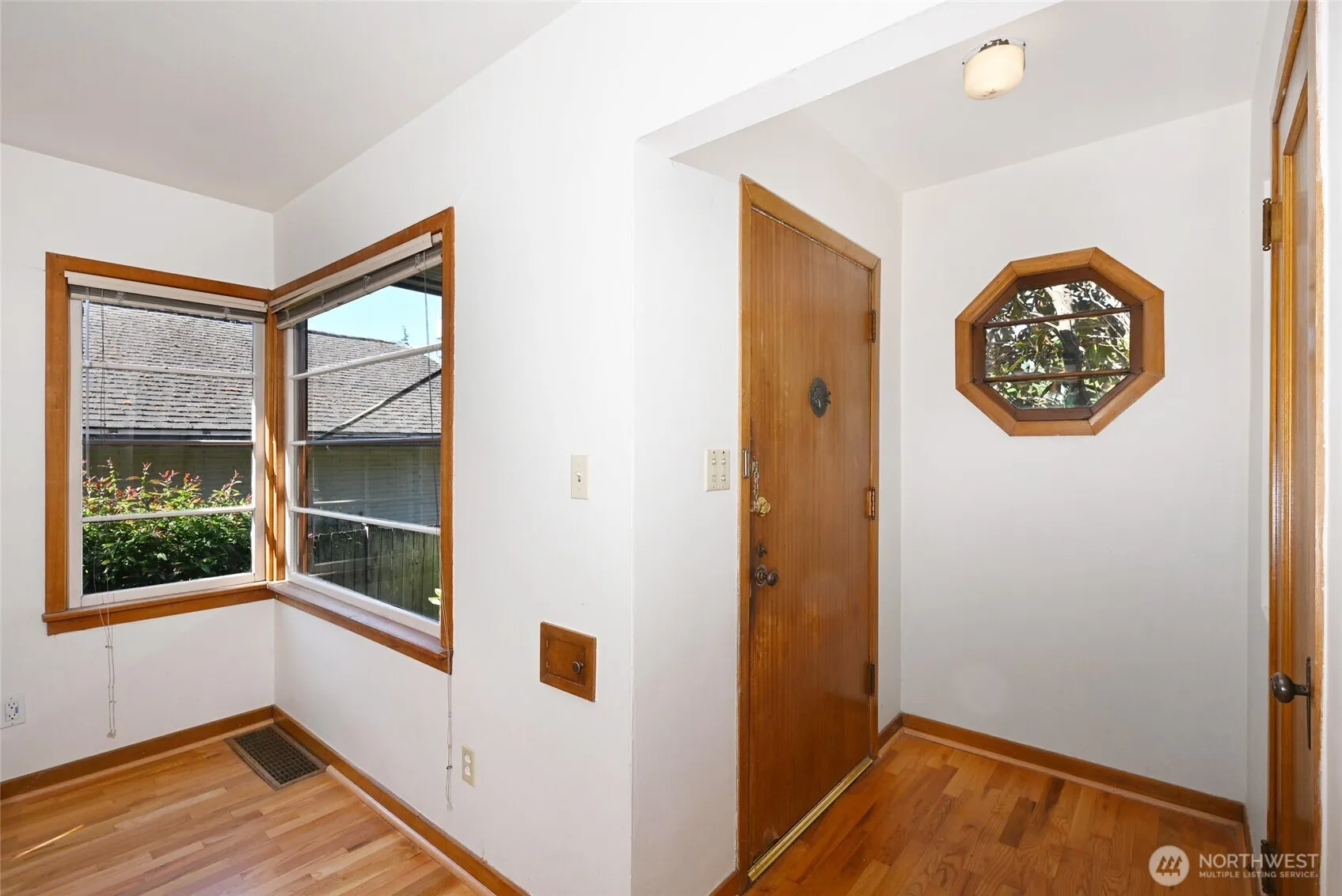 Property photo for 8046 Bagley Avenue N, Seattle photo 5