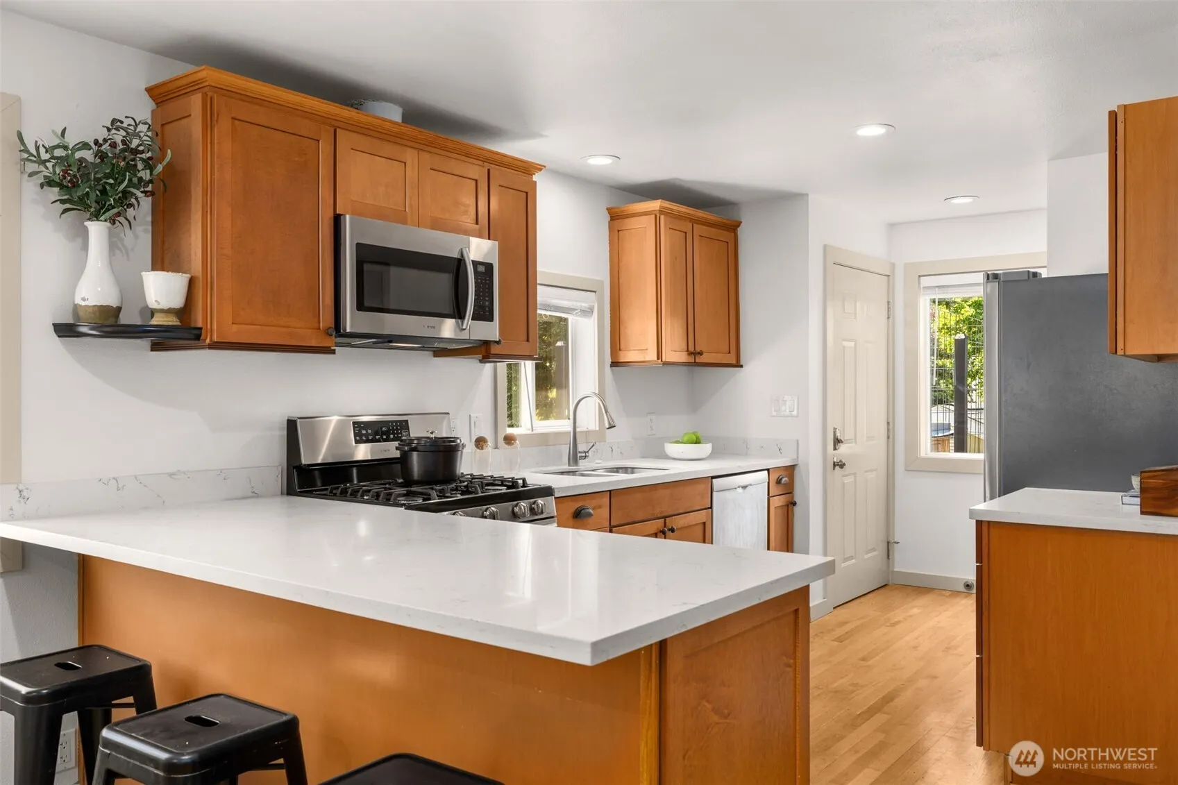 Property photo for 7509 16th Avenue Nw, Seattle photo 5