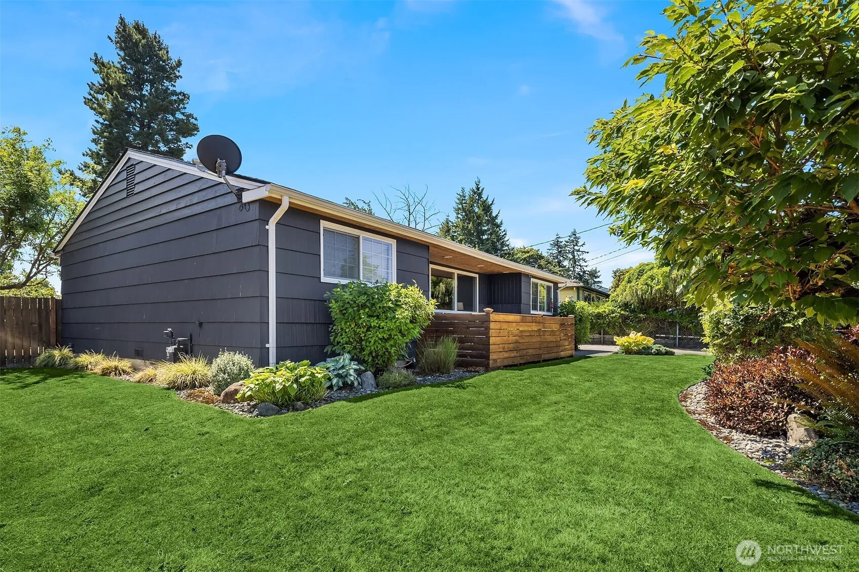 Property photo for 11659 Se 163rd Street, Renton photo 3