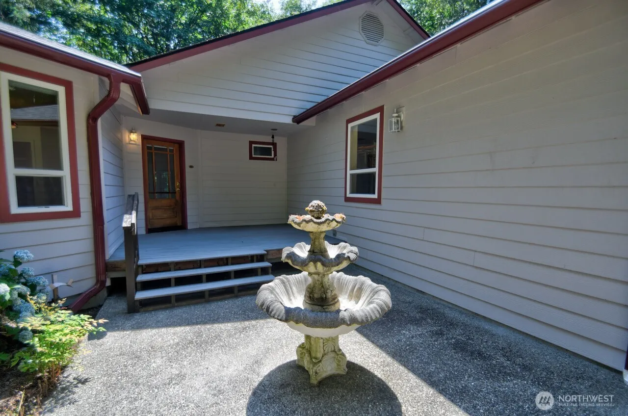 Property photo for 6129 Northill Drive Sw, Olympia photo 5