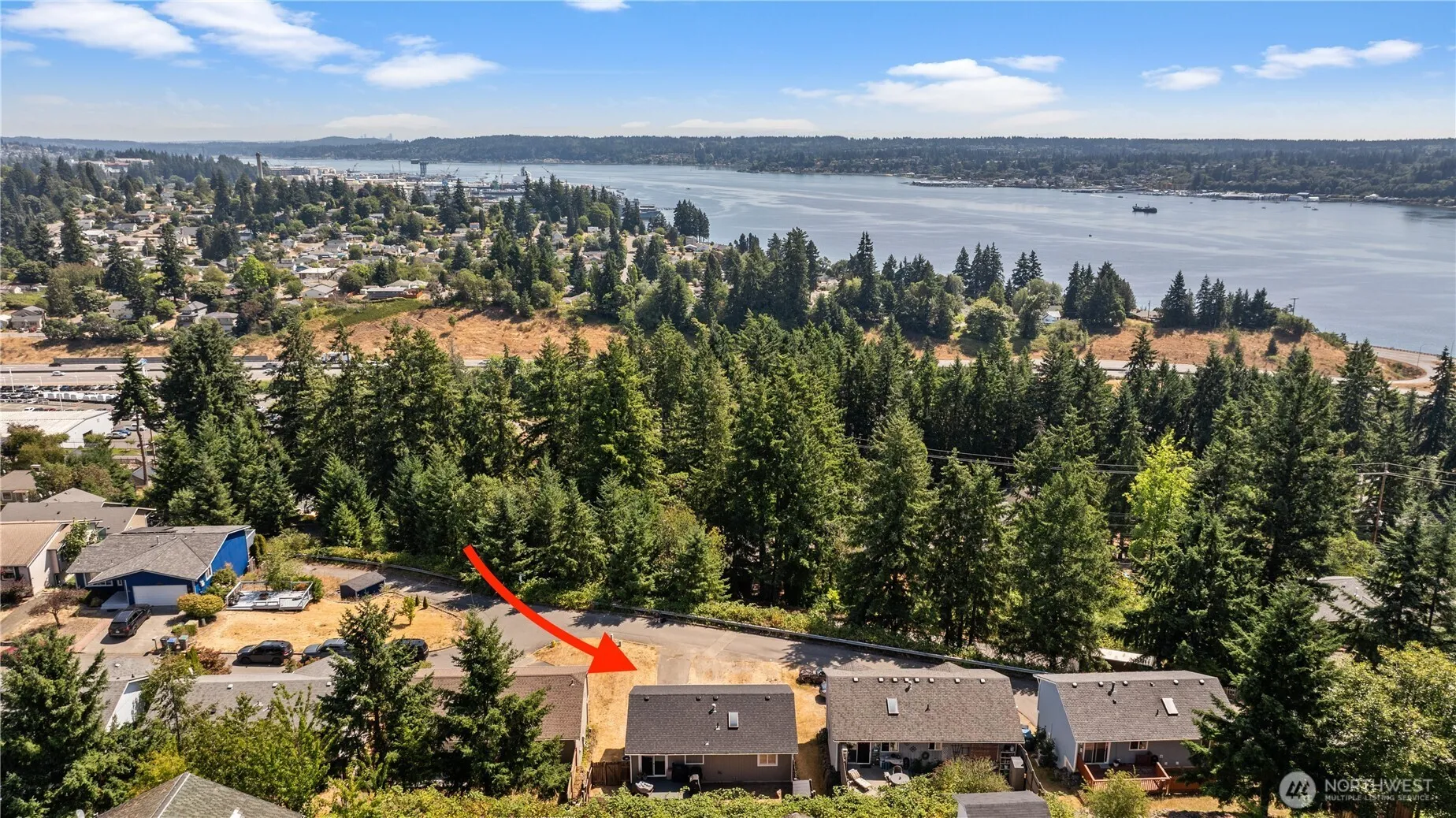 Property photo for 1303 Daniels Avenue, Bremerton photo 3