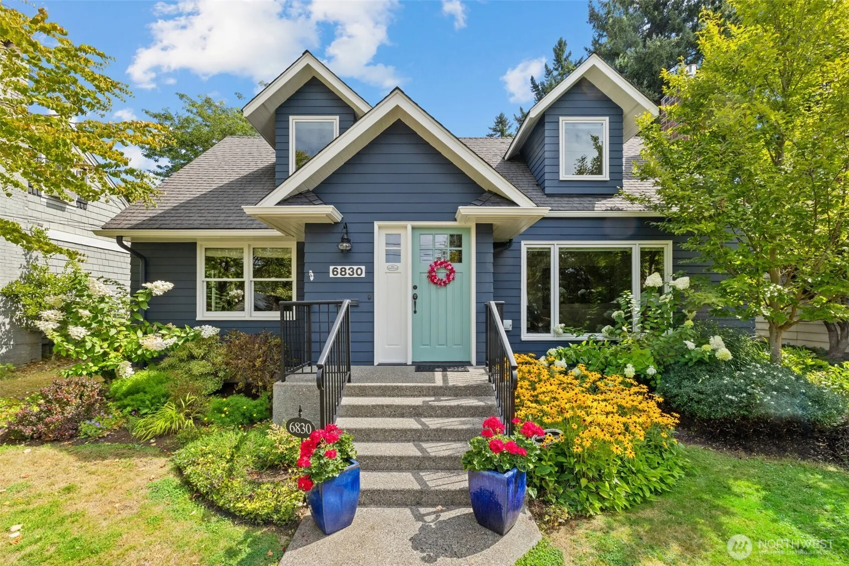 Property photo for 6830 48th Avenue Ne, Seattle