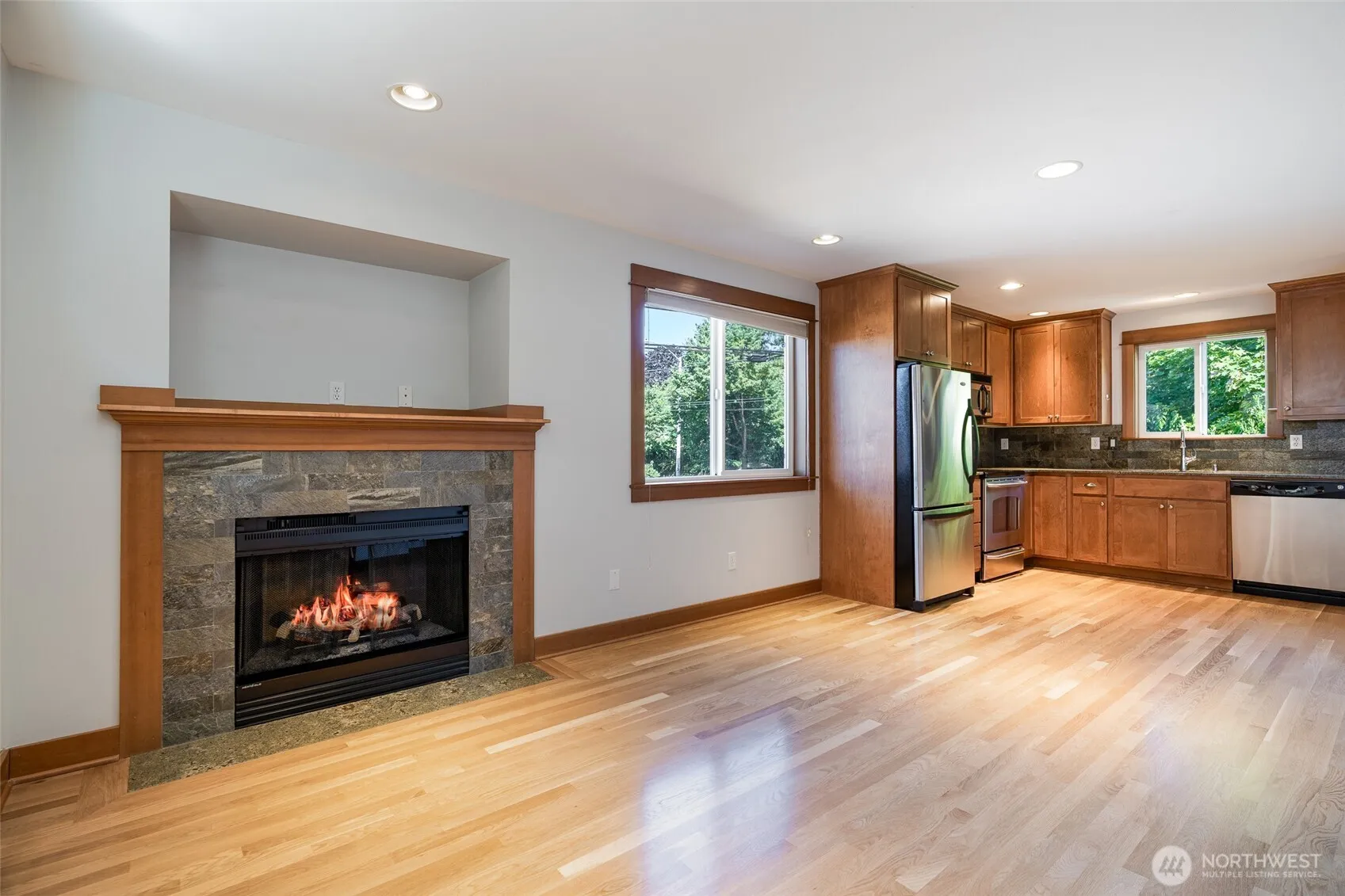 Property photo for 4526 Dayton Avenue N, Seattle photo 5