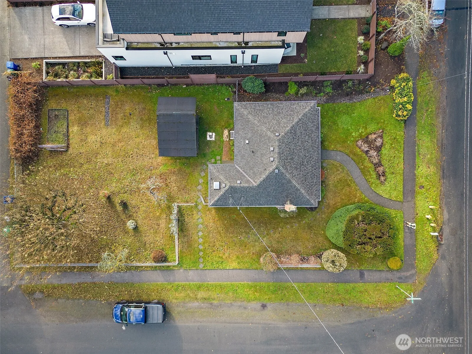 Property photo for 3854 36th Avenue W, Seattle photo 2