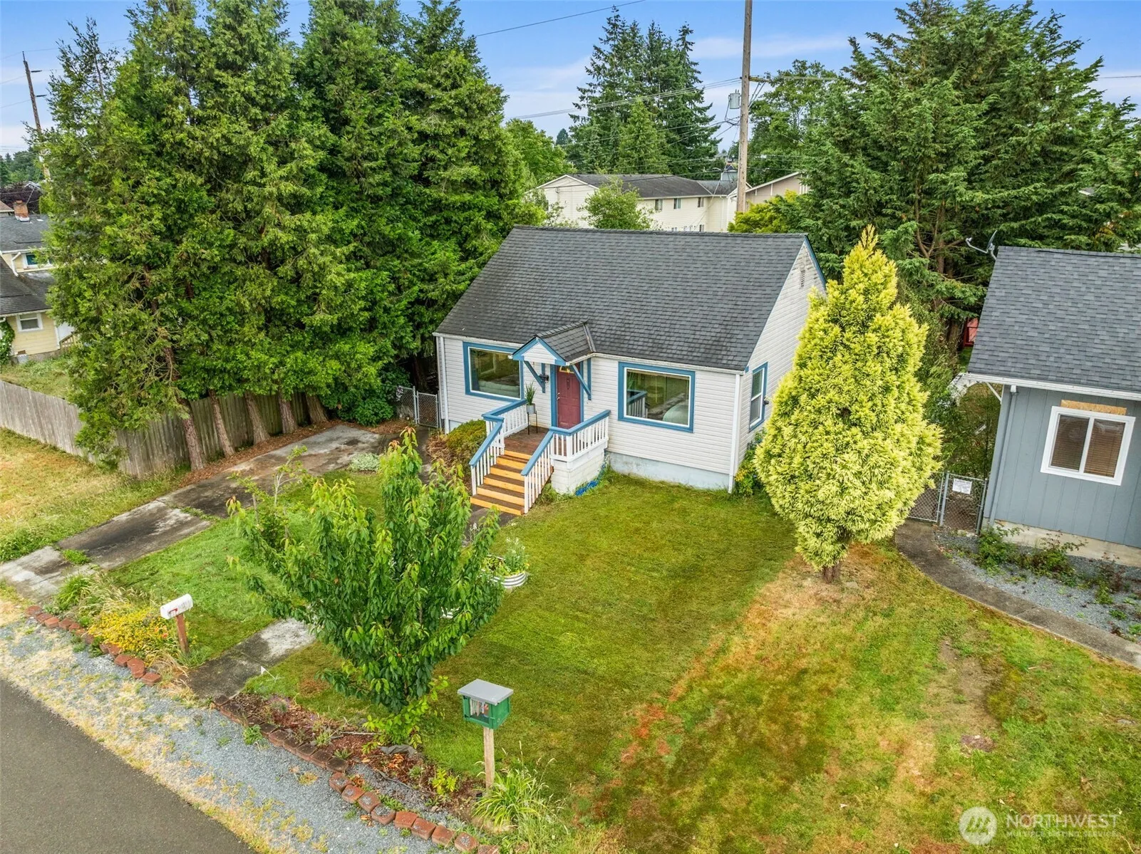 Property photo for 1522 Chestnut Street, Everett photo 3