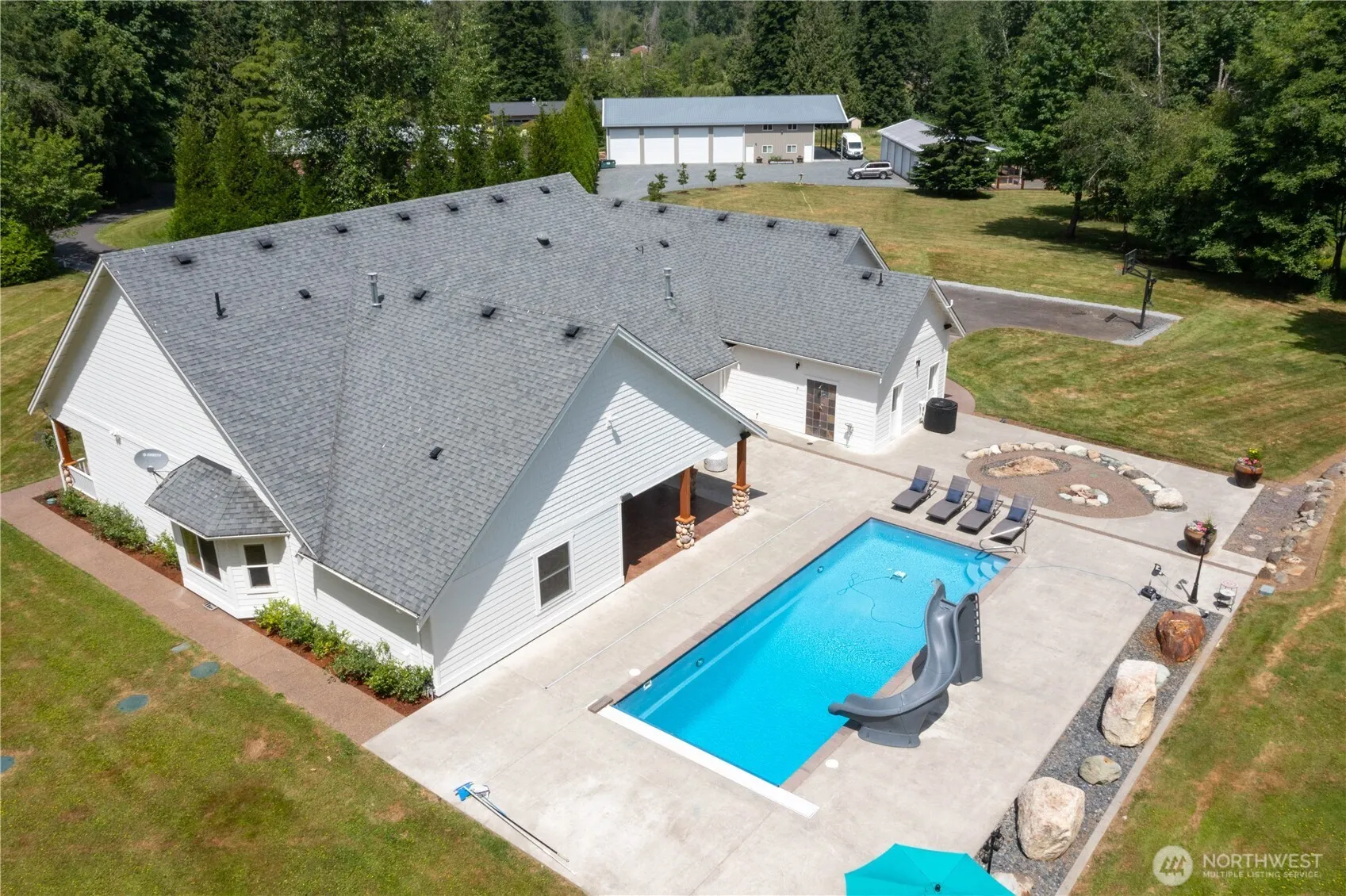 Property photo for 6068 E Hemmi Lane, Bellingham photo 2