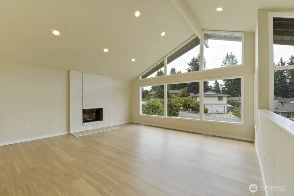 Property photo for 15526 Se 169th Street, Renton photo 2