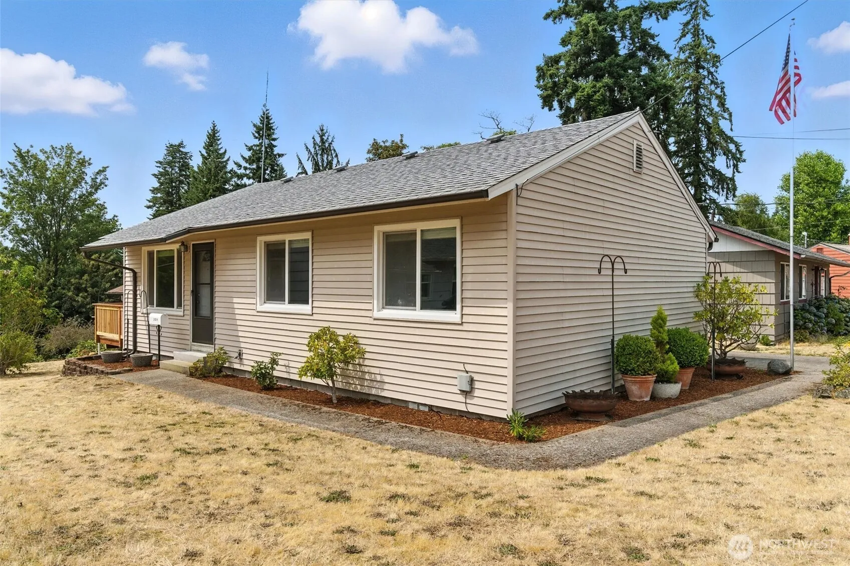 Property photo for 2519 Reid Avenue, Bremerton photo 3