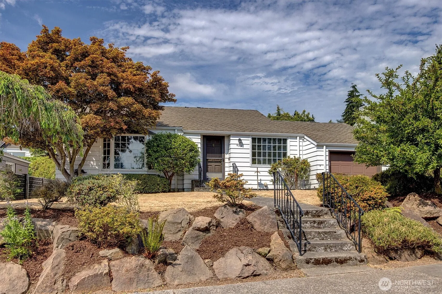 Property photo for 6527 54th Avenue Ne, Seattle