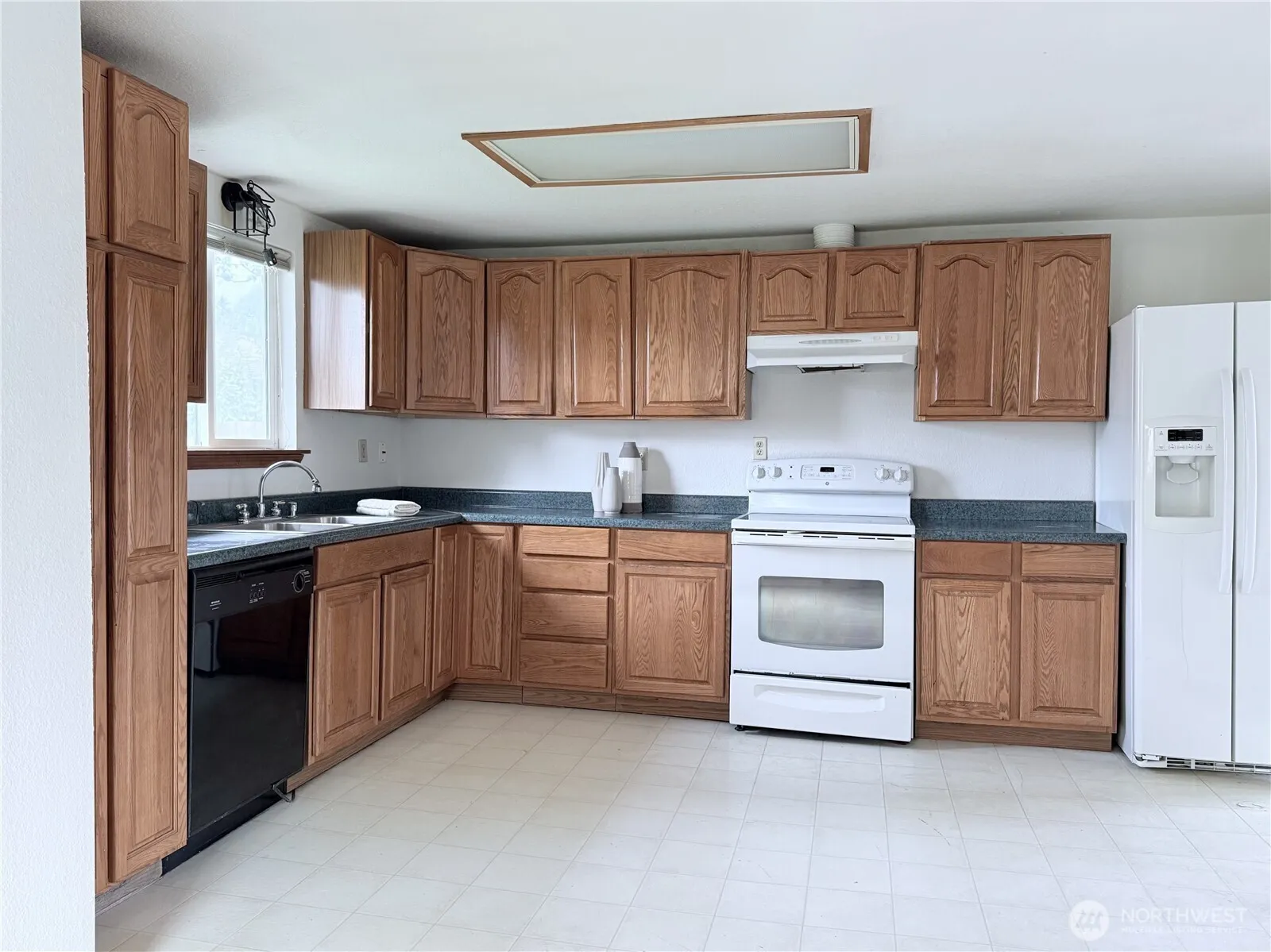 Property photo for 2457 S 52nd Street, Tacoma photo 5
