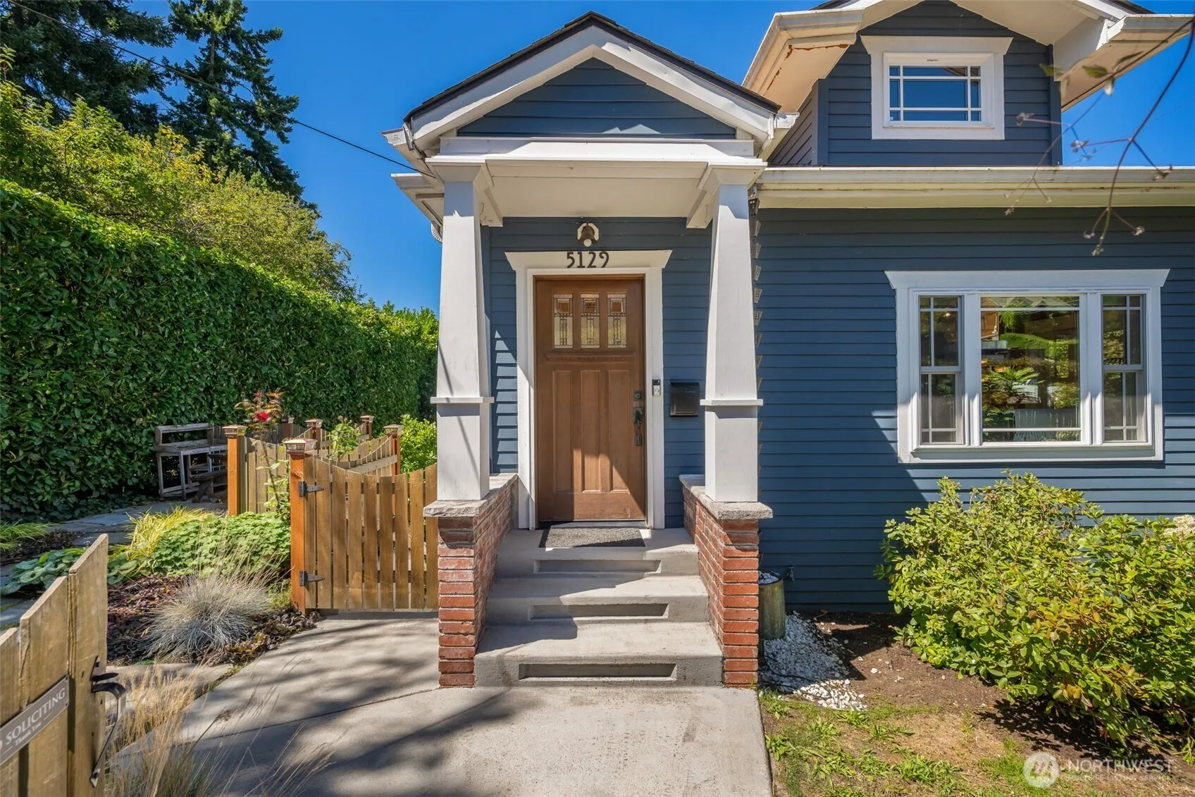 Property photo for 5129 2nd Avenue Nw, Seattle photo 3