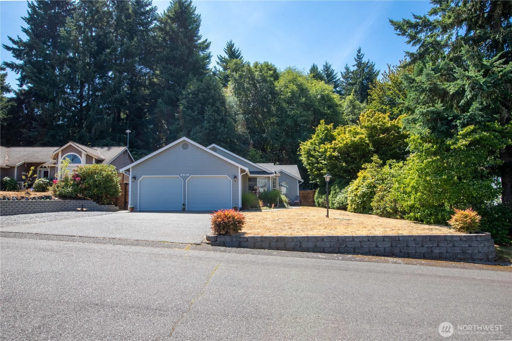 Property photo for 3319 Woodside Court Ne, Olympia photo 2