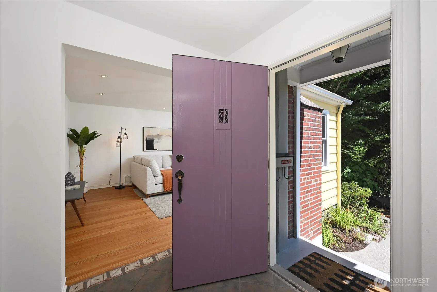 Property photo for 6221 36th Avenue Ne, Seattle photo 4