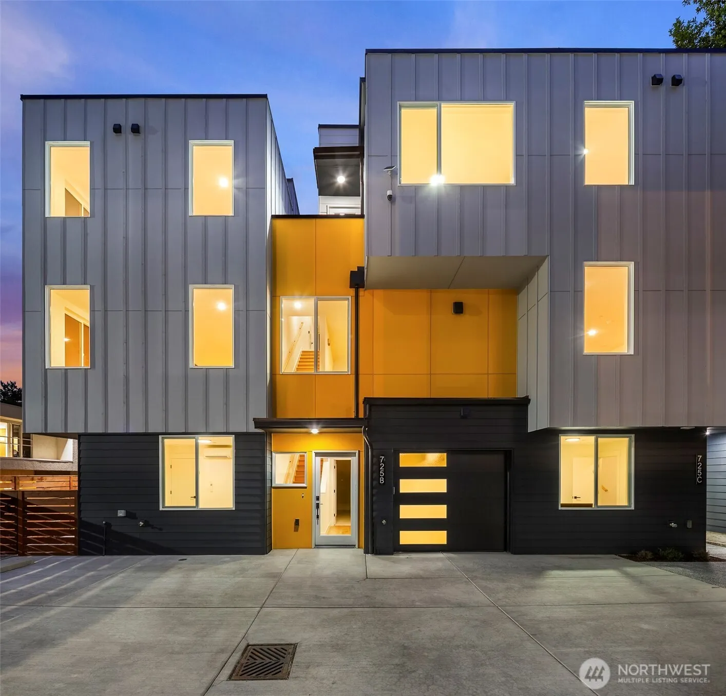 Property photo for 725 18th Avenue #b, Seattle