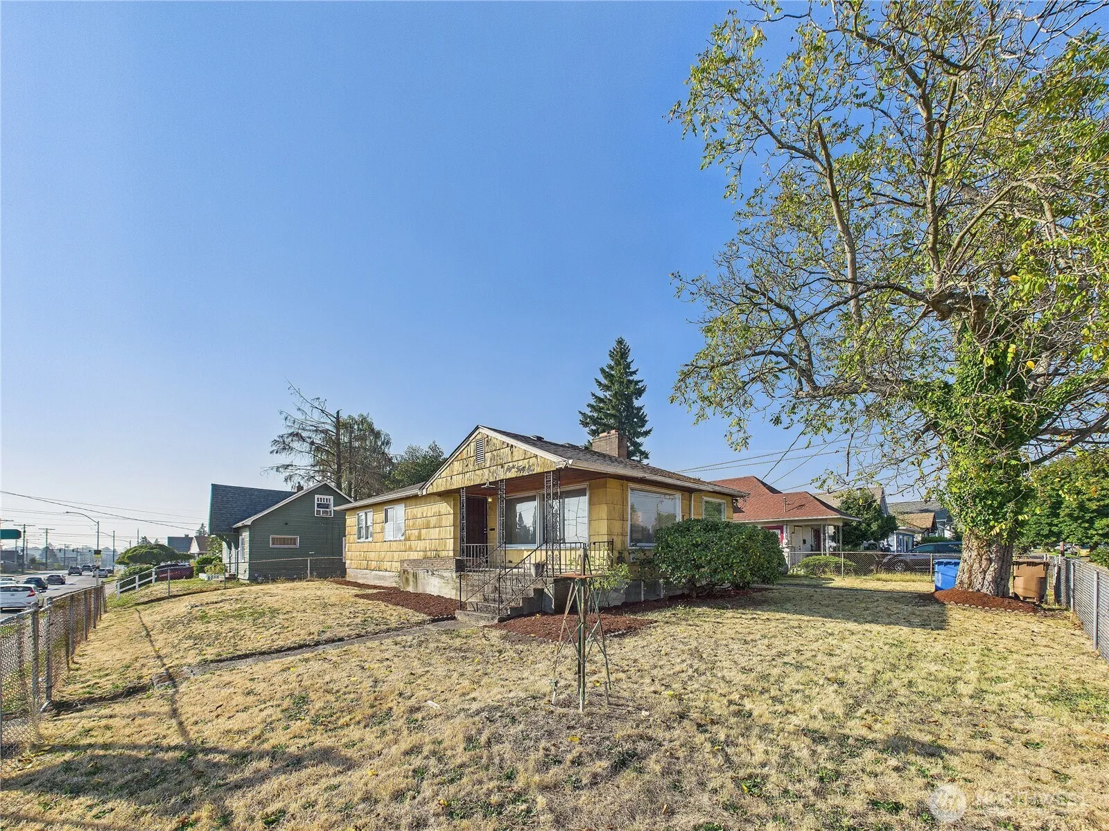 Property photo for 851 S 56th Street, Tacoma photo 2