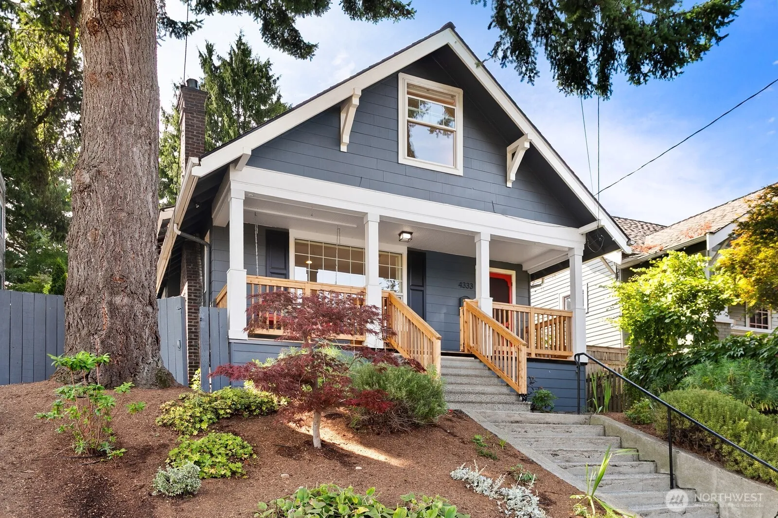 Property photo for 4333 Evanston Avenue N, Seattle