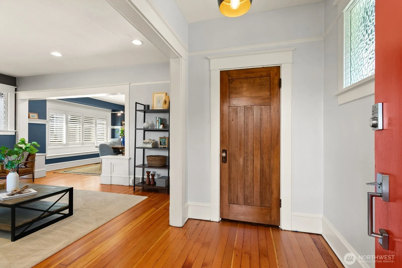 Property photo for 4333 Evanston Avenue N, Seattle photo 4