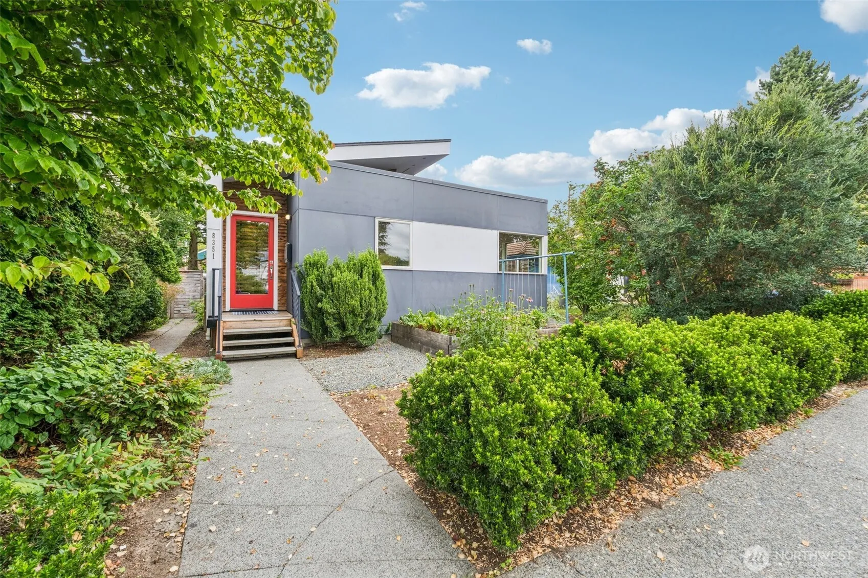 Property photo for 8351 Jones Avenue Nw, Seattle photo 4