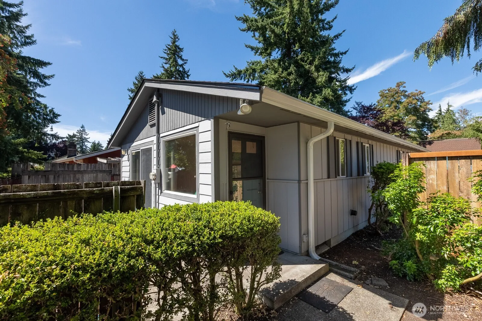 Property photo for 11604 Yakima Avenue S, Tacoma photo 3