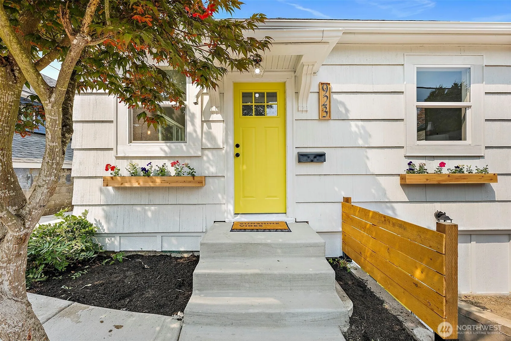 Property photo for 923 Pleasant Ave, Bremerton