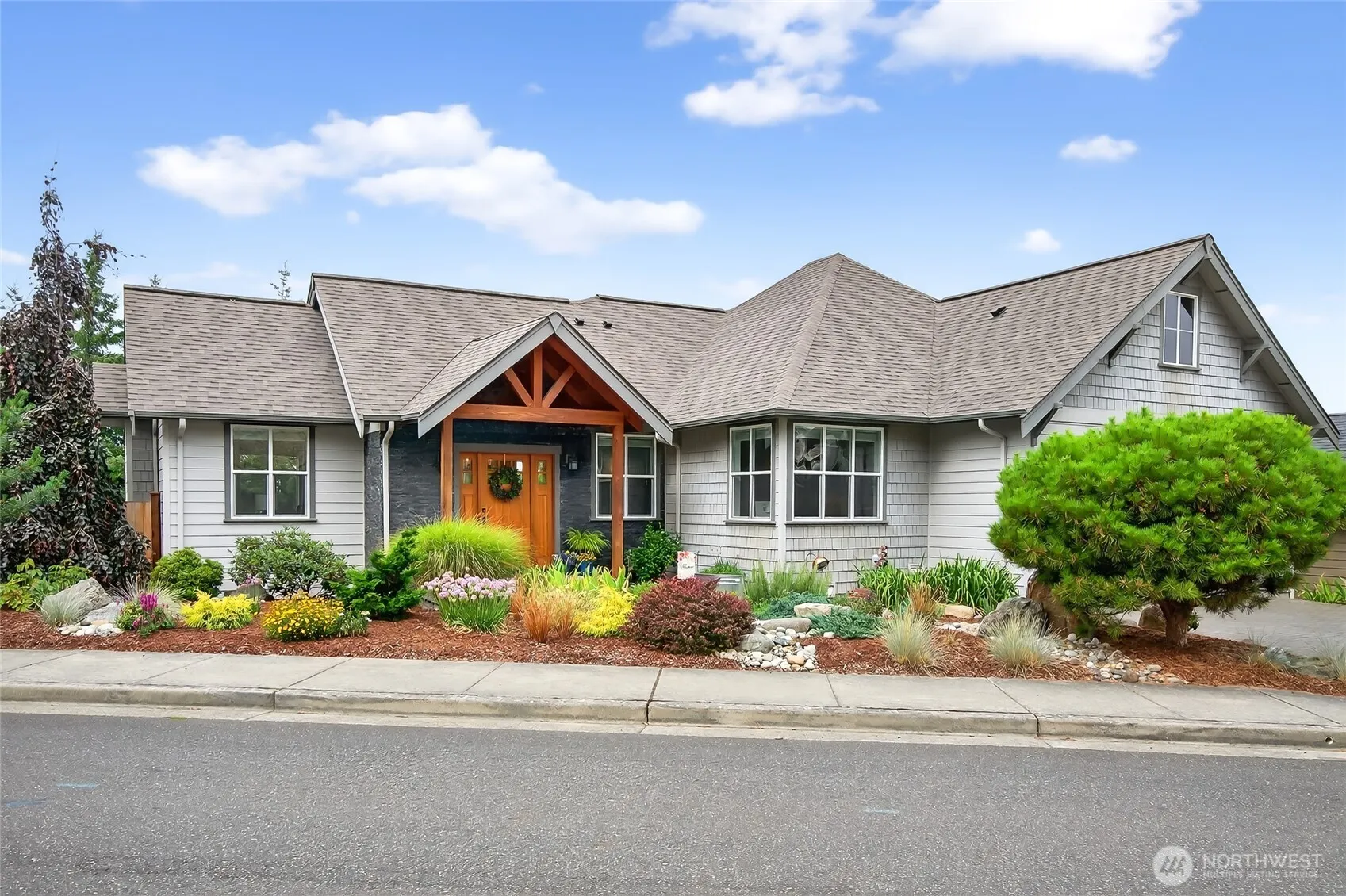Property photo for 3301 Stonecrop Way, Bellingham