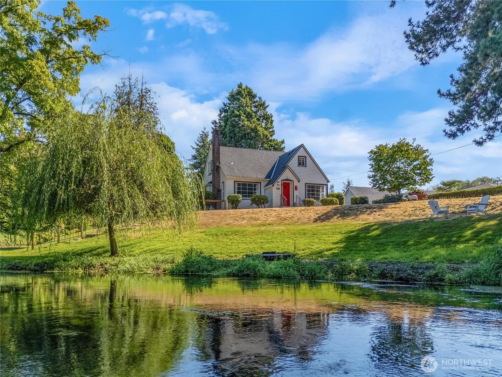Property photo for 2210 W Pioneer Avenue, Puyallup