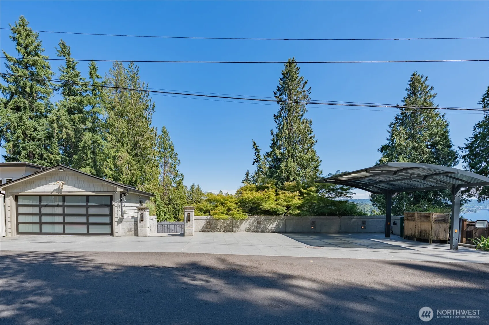 Property photo for 8323 Ne 110th Place, Kirkland photo 3