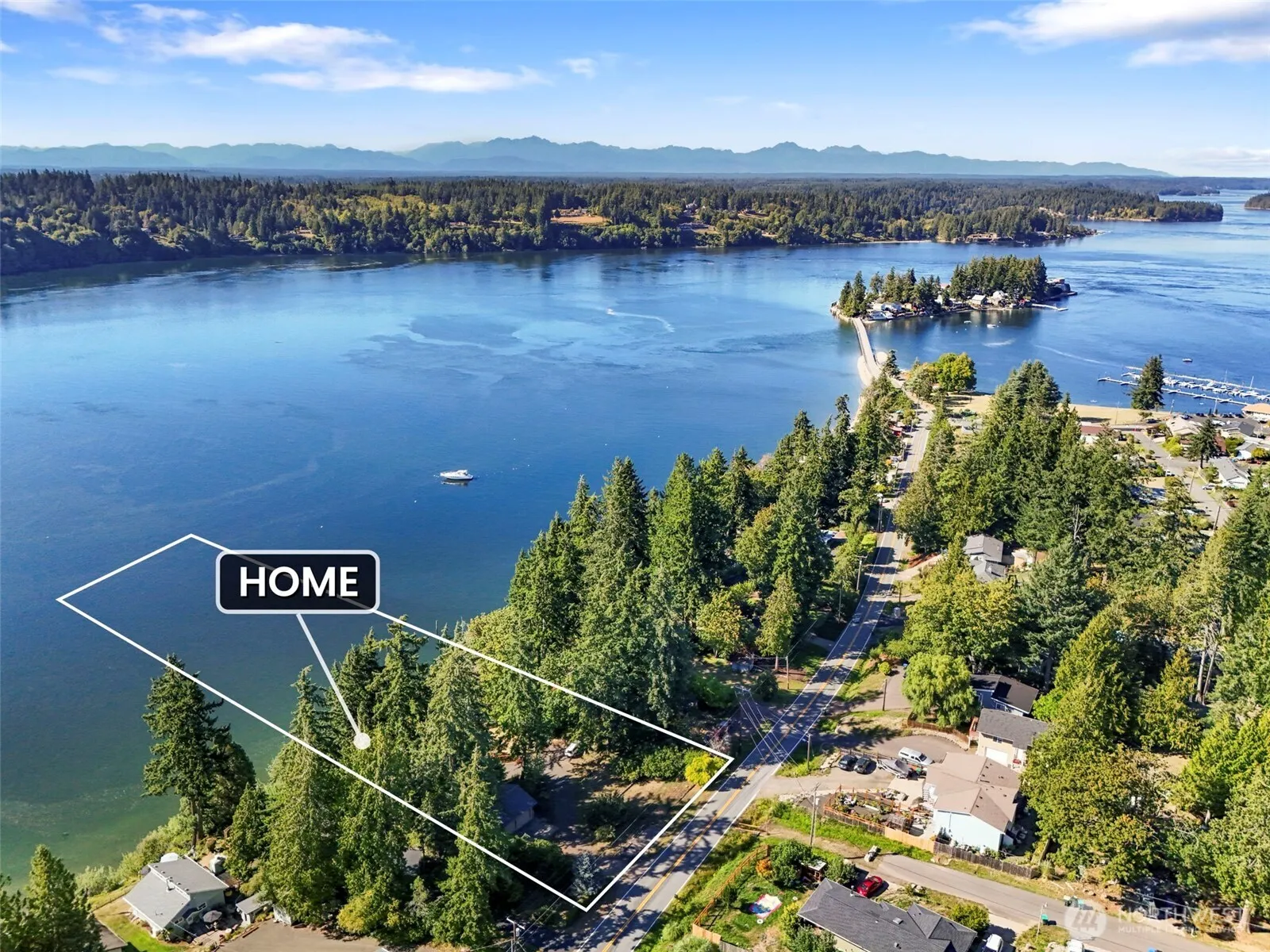 Property photo for 10017 Steamboat Island Road Nw, Olympia