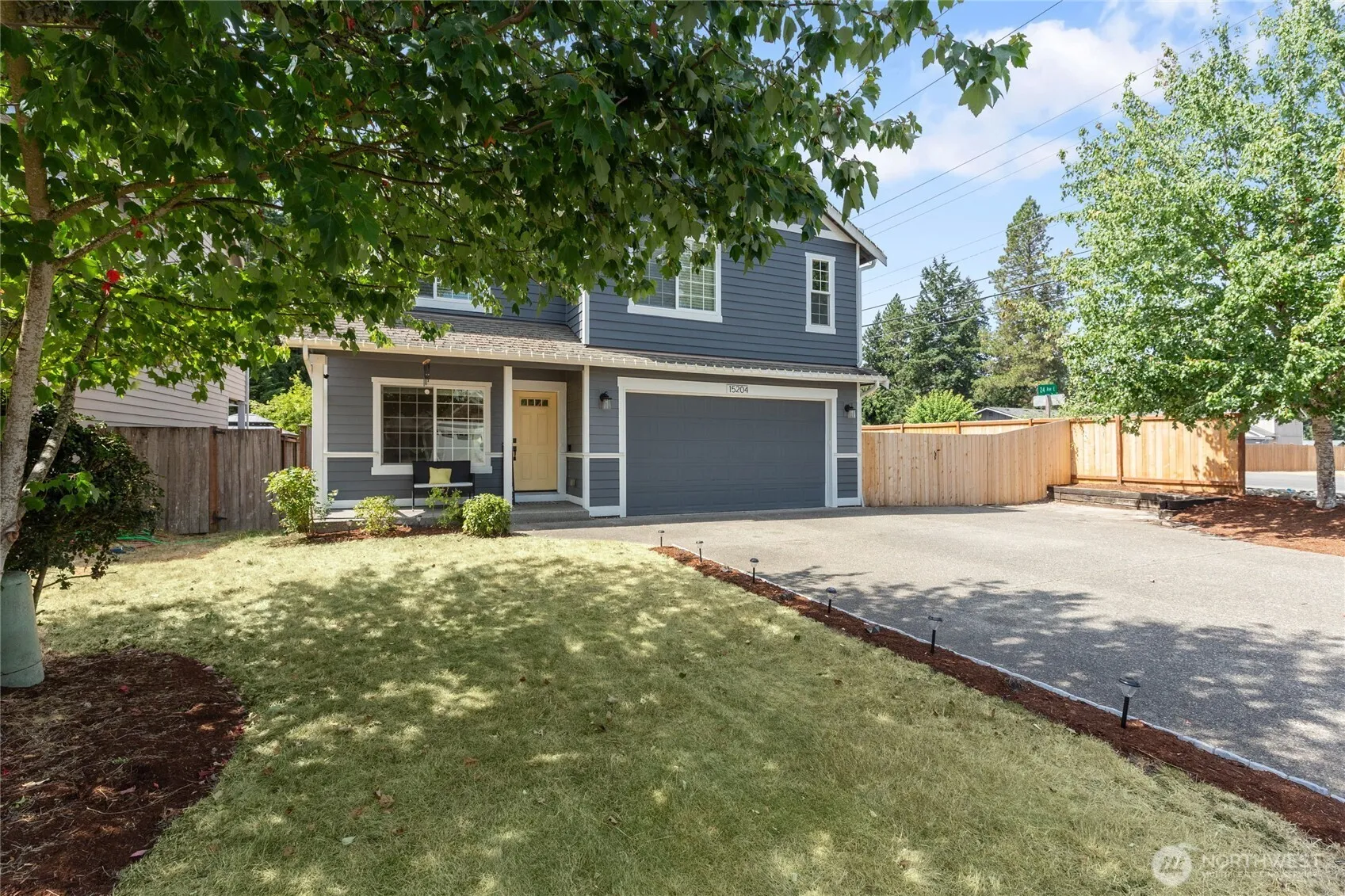 Property photo for 15204 24th Avenue E, Tacoma photo 2