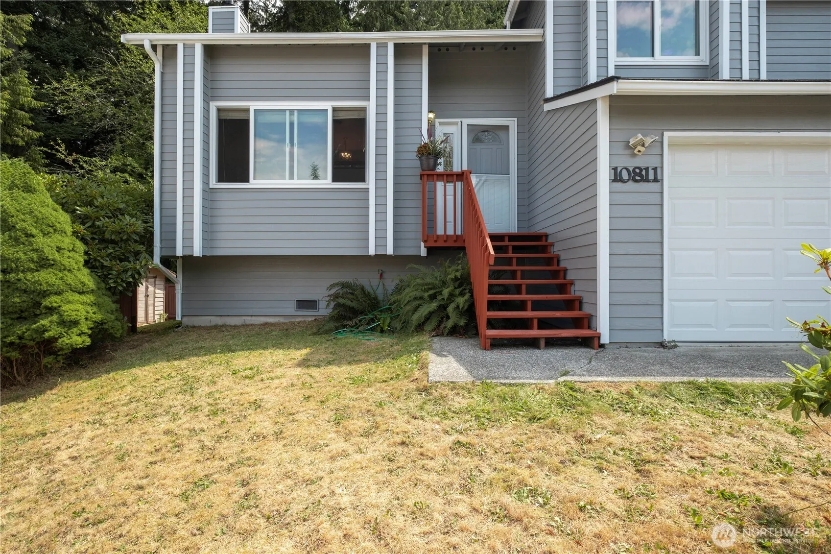 Property photo for 10811 10th Drive Se, Everett photo 3