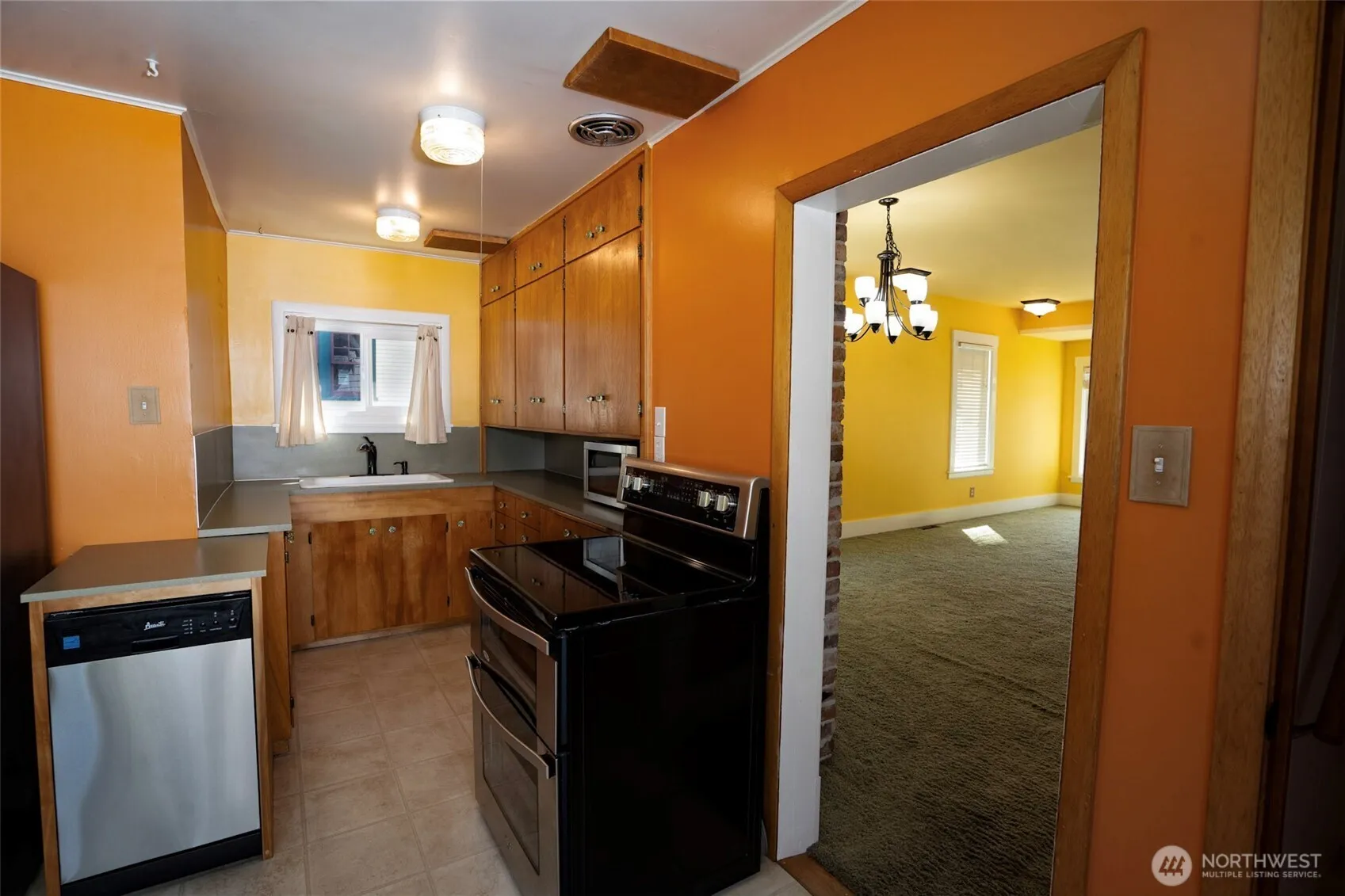 Property photo for 505 S 35th Street, Tacoma photo 5