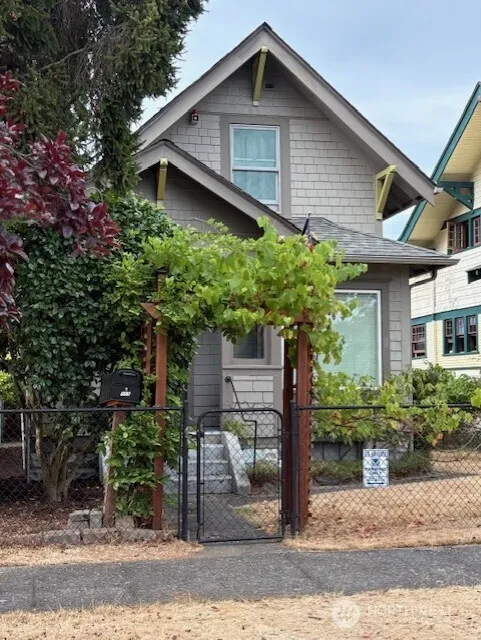 Property photo for 505 S 35th Street, Tacoma photo 3