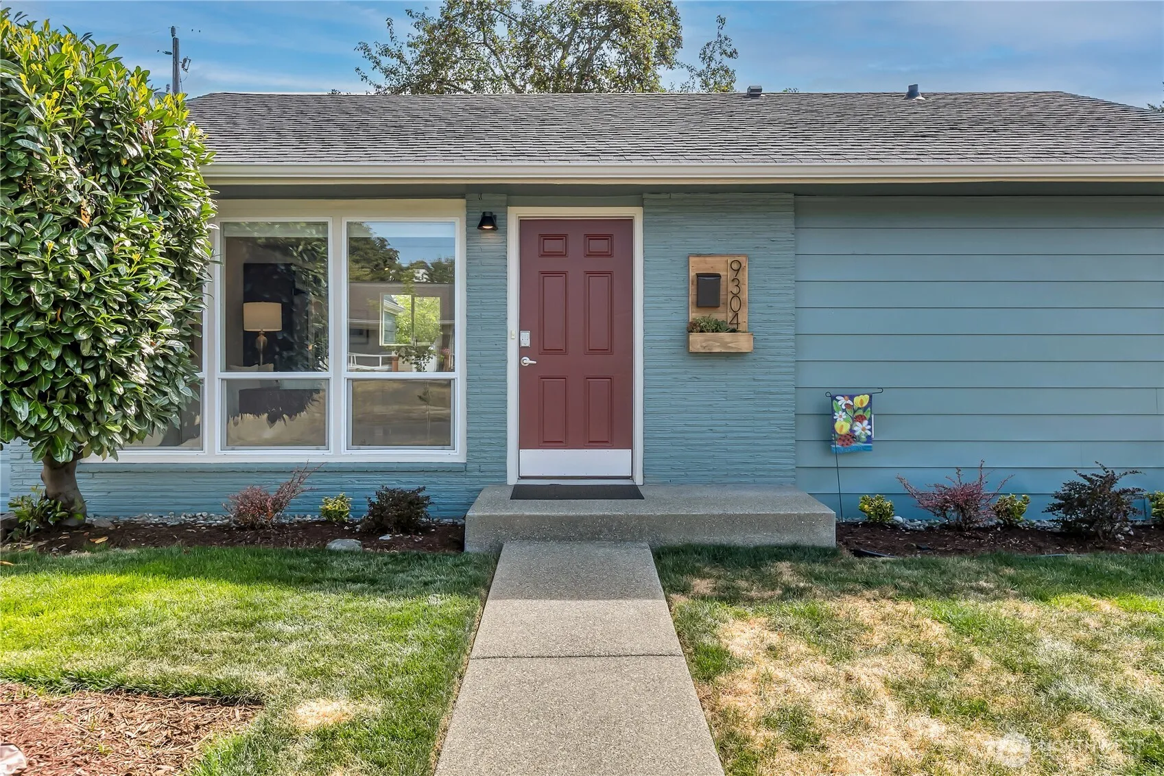 Property photo for 9304 32nd Avenue Sw, Seattle