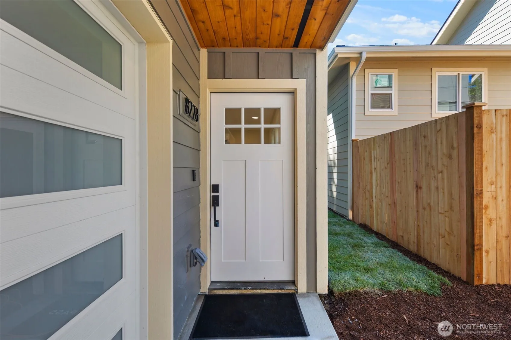 Property photo for 8228 Meridian Avenue N, Seattle photo 2