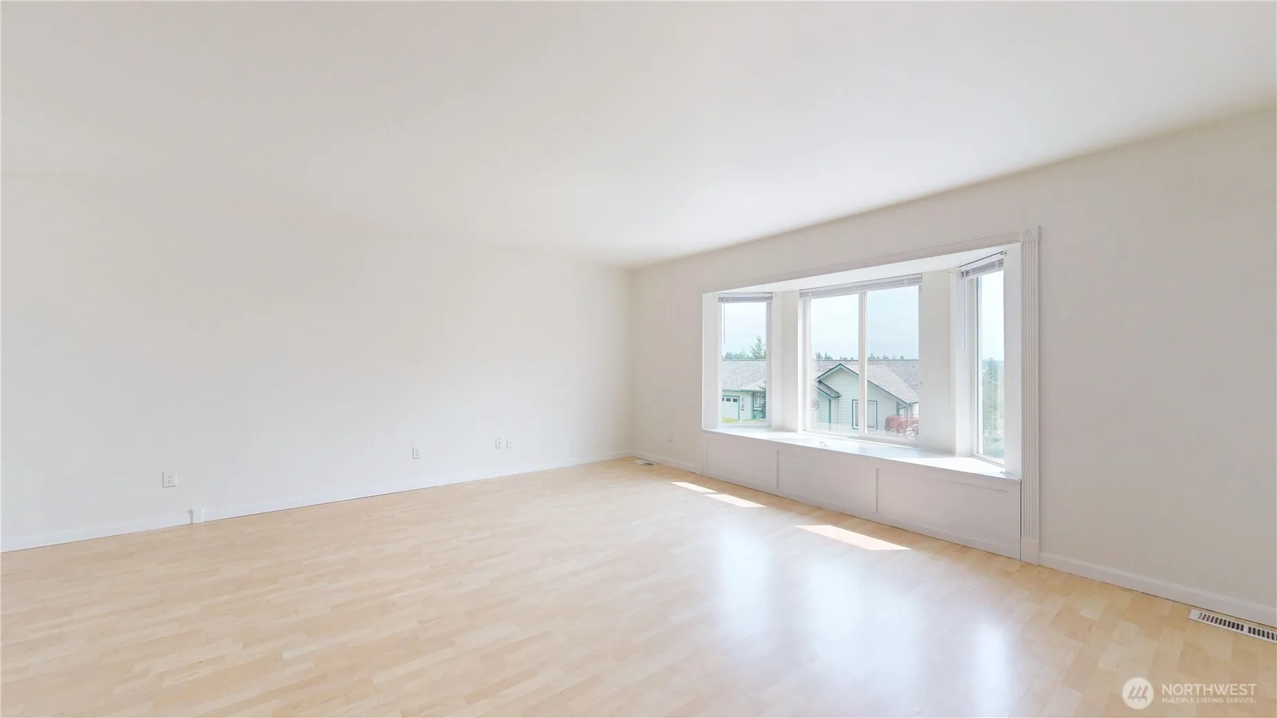 Property photo for 1171 Daniels Avenue, Bremerton photo 4