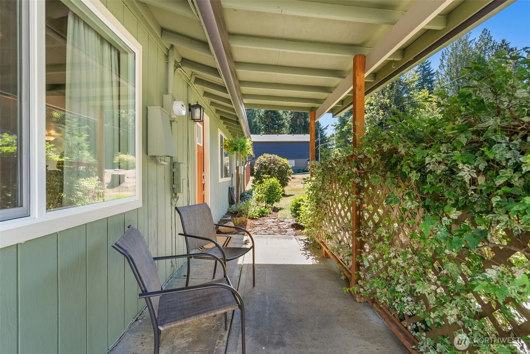 Property photo for 1816 Woodland Creek Street Ne, Olympia photo 2