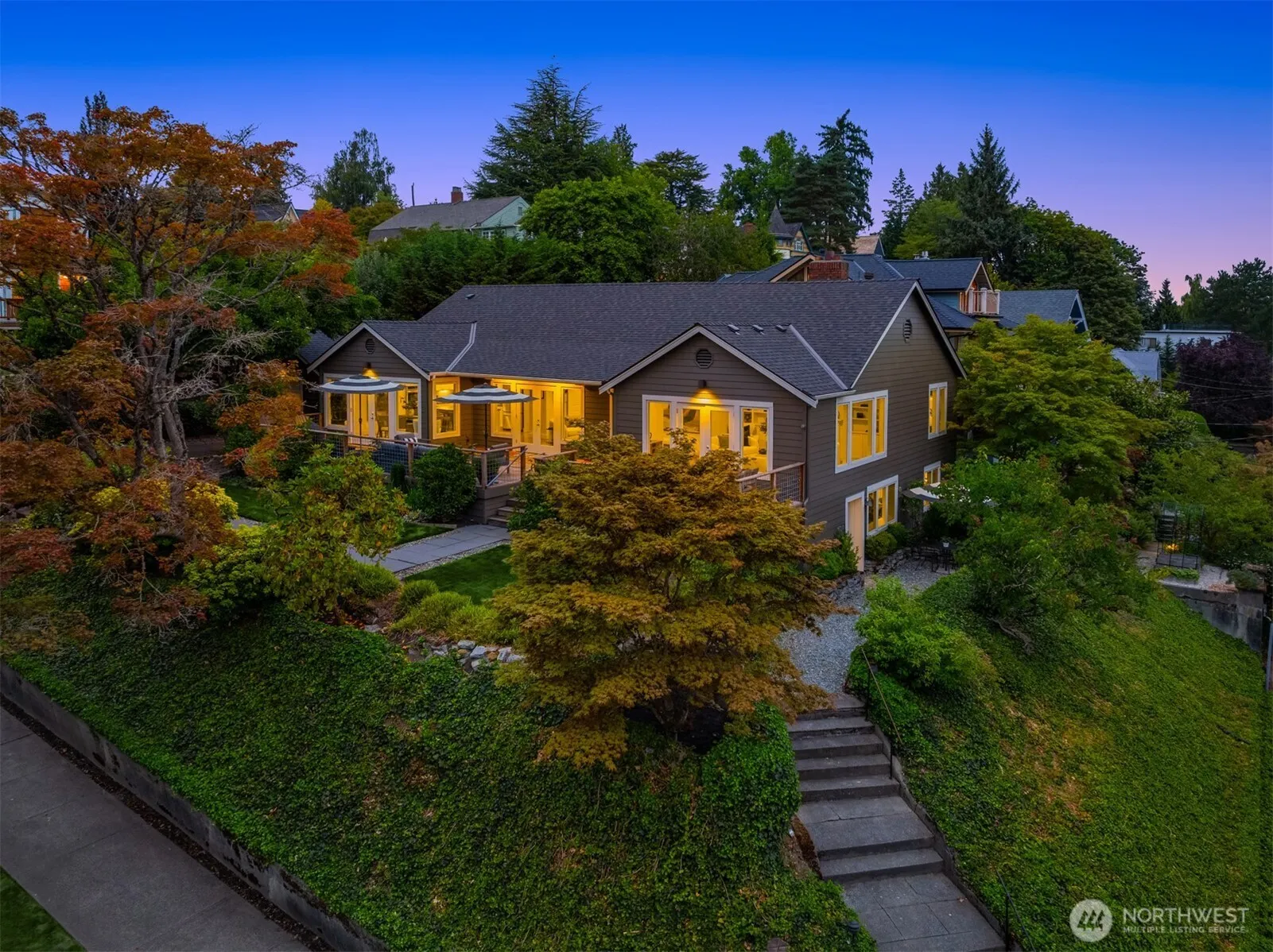 Property photo for 3616 E Pine Street, Seattle photo 2