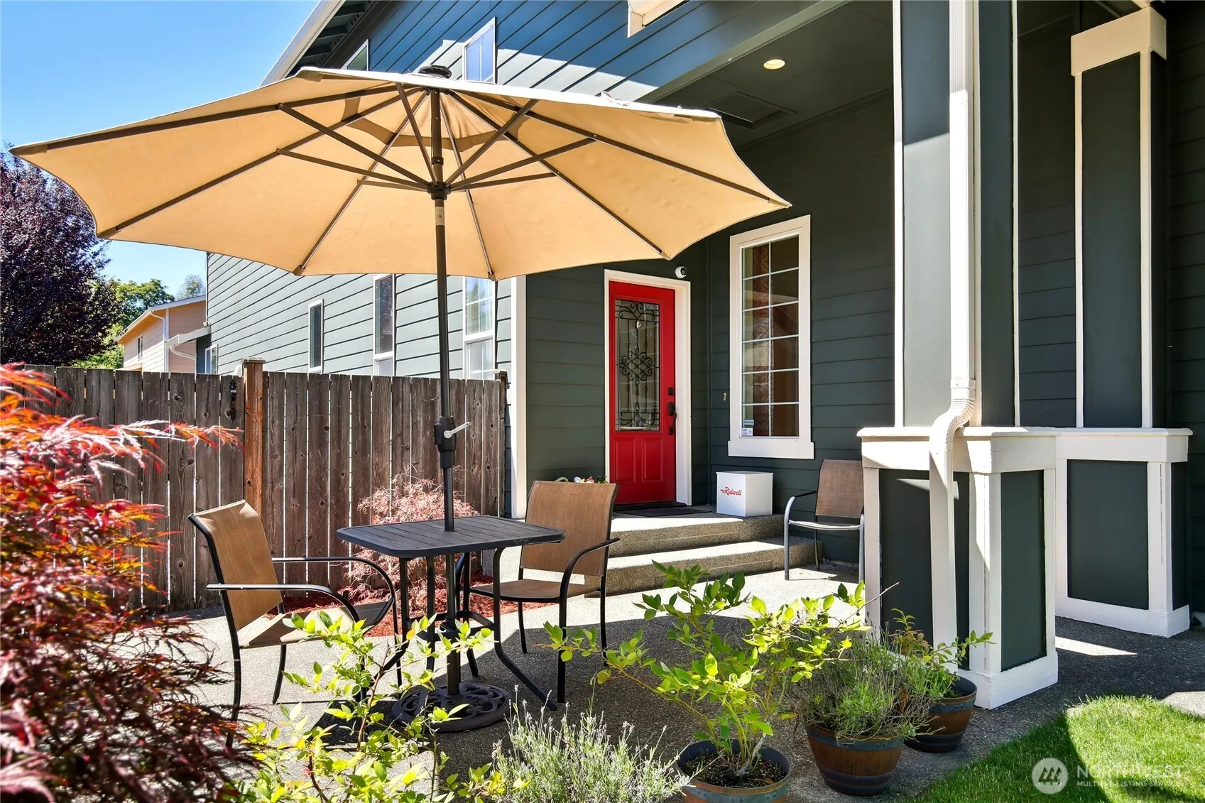 Property photo for 471 Rosario Place Ne, Renton photo 4