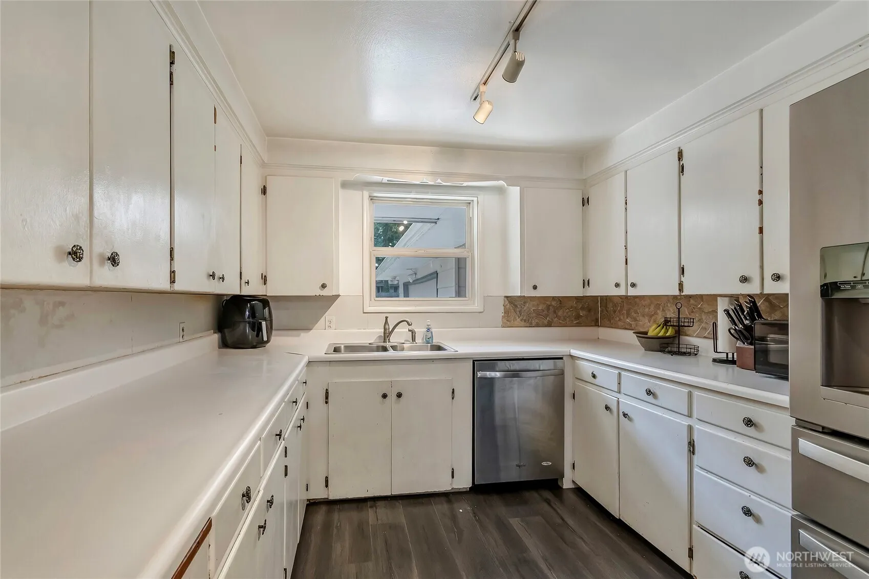 Property photo for 7810 25th Avenue E, Tacoma photo 5