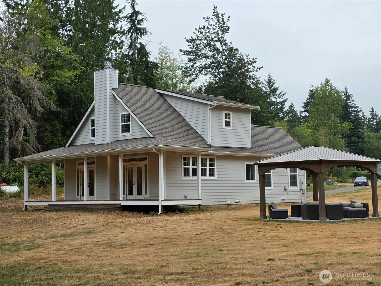 Property photo for 13987 Chinook Circle Nw, Bremerton photo 4
