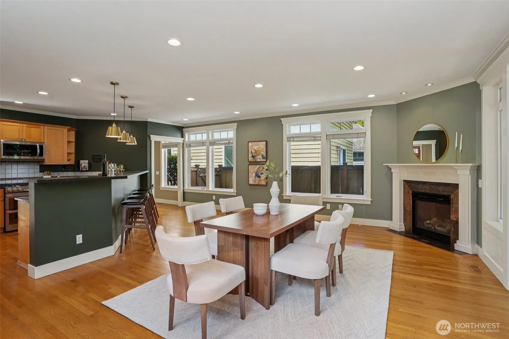 Property photo for 9020 Burke Avenue N, Seattle photo 5