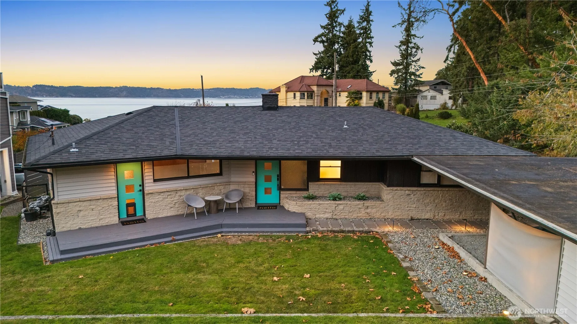 Property photo for 8632 East Side Drive Ne, Tacoma