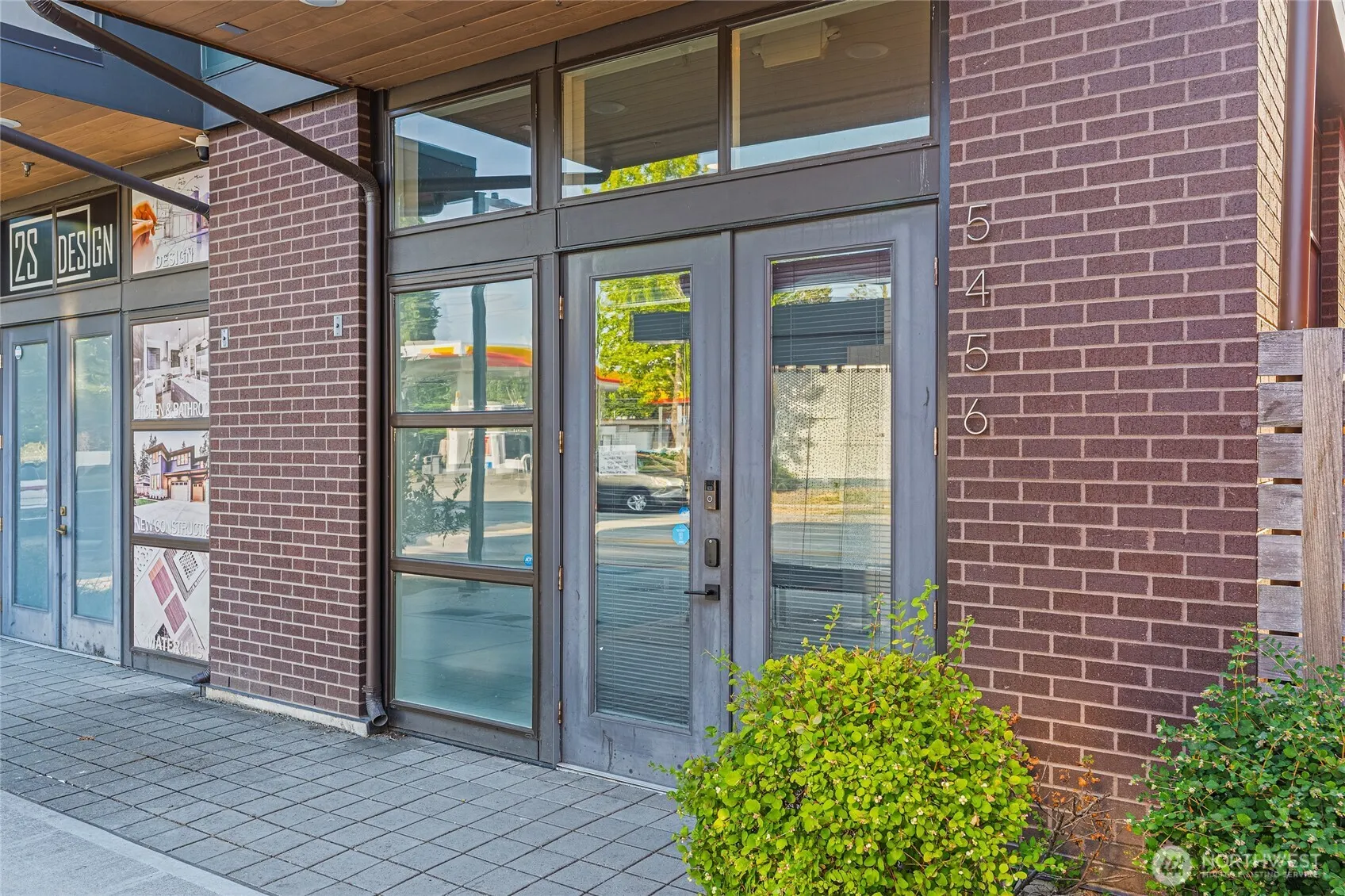 Property photo for 5456 Delridge Way Sw, Seattle photo 2