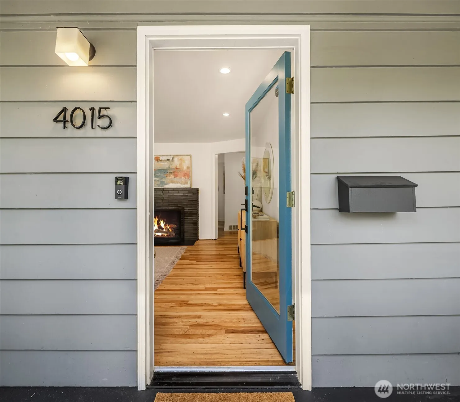 Property photo for 4015 Ne 60th Street, Seattle photo 3