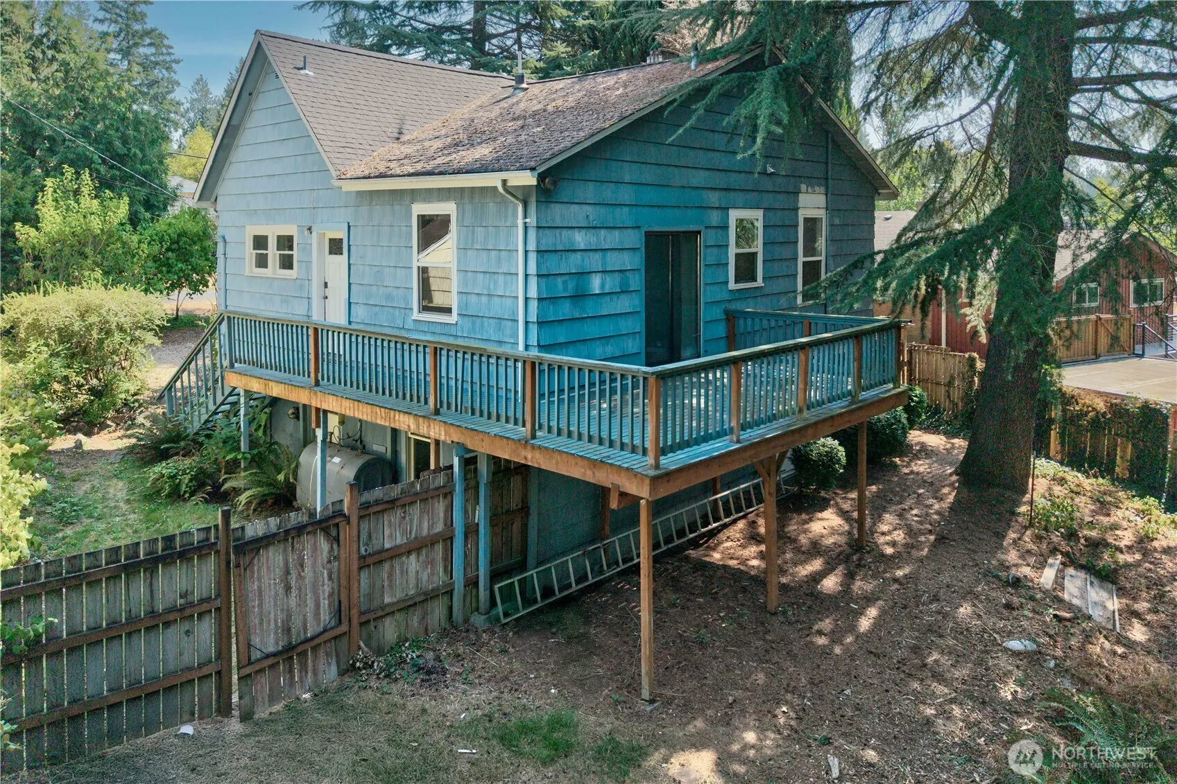Property photo for 11027 Alton Avenue Ne, Seattle photo 3