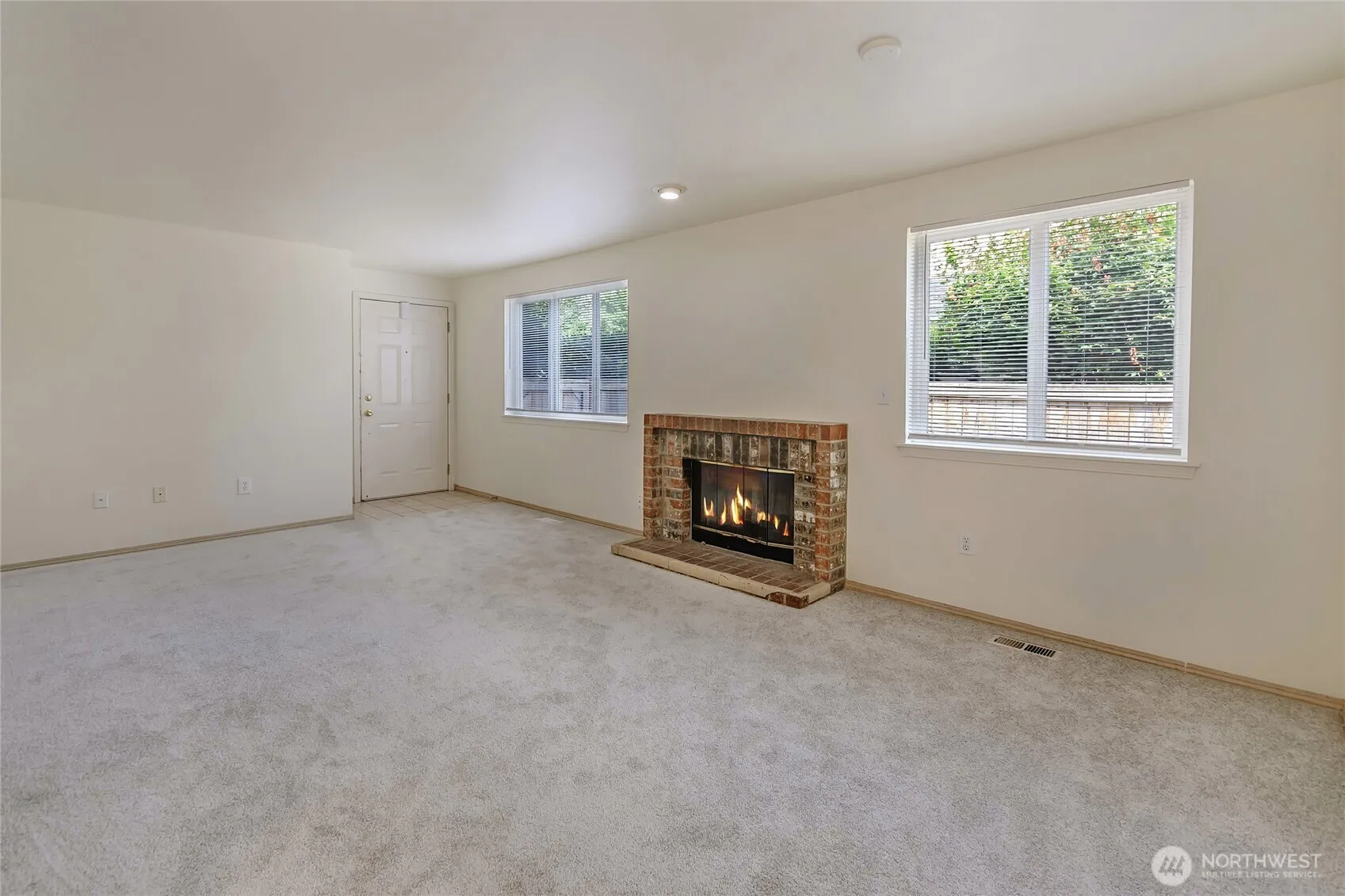 Property photo for 10901 36th Avenue Ct E, Tacoma photo 5