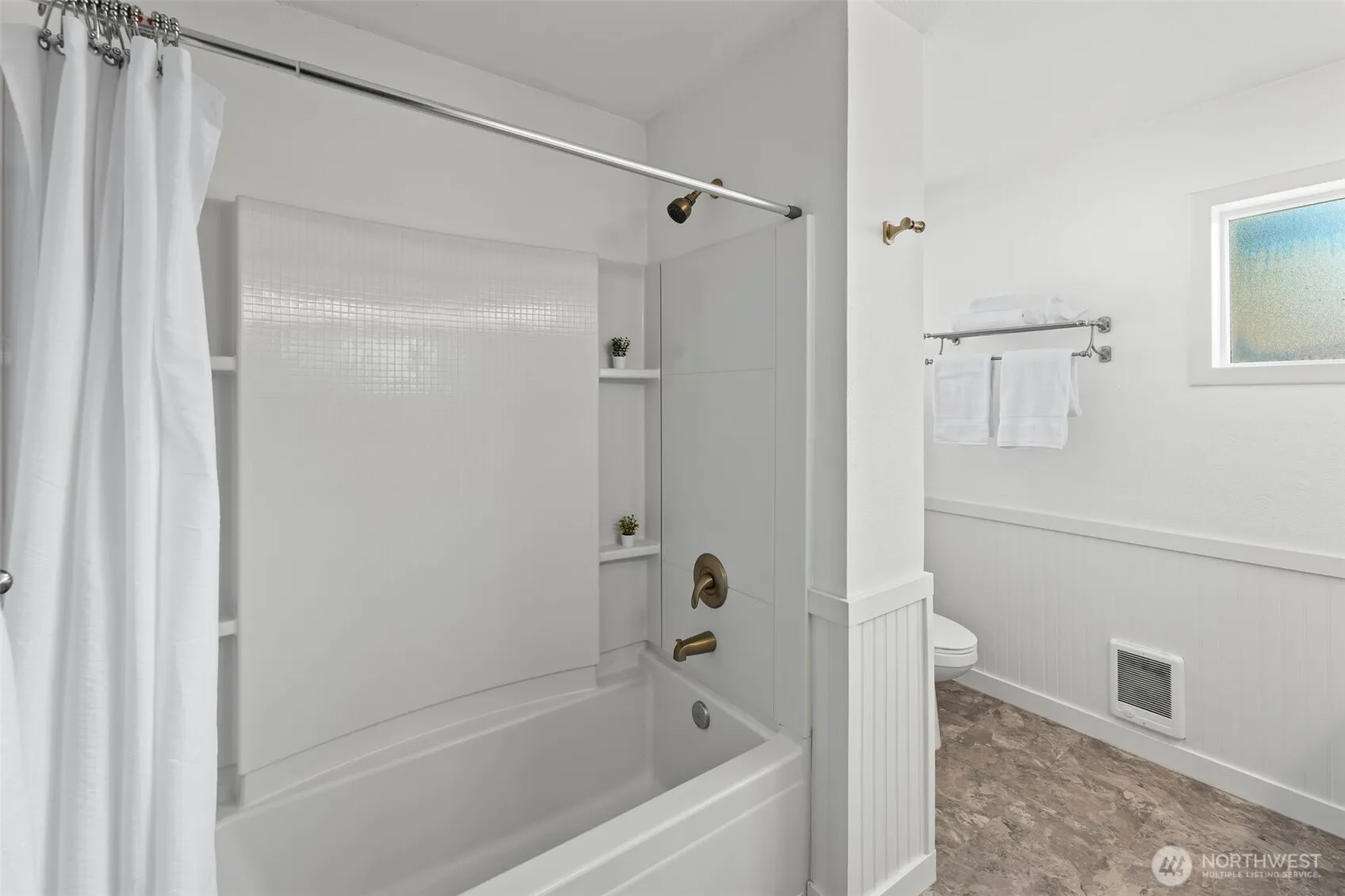 Property photo for 1019 S Oxford Street, Tacoma photo 5